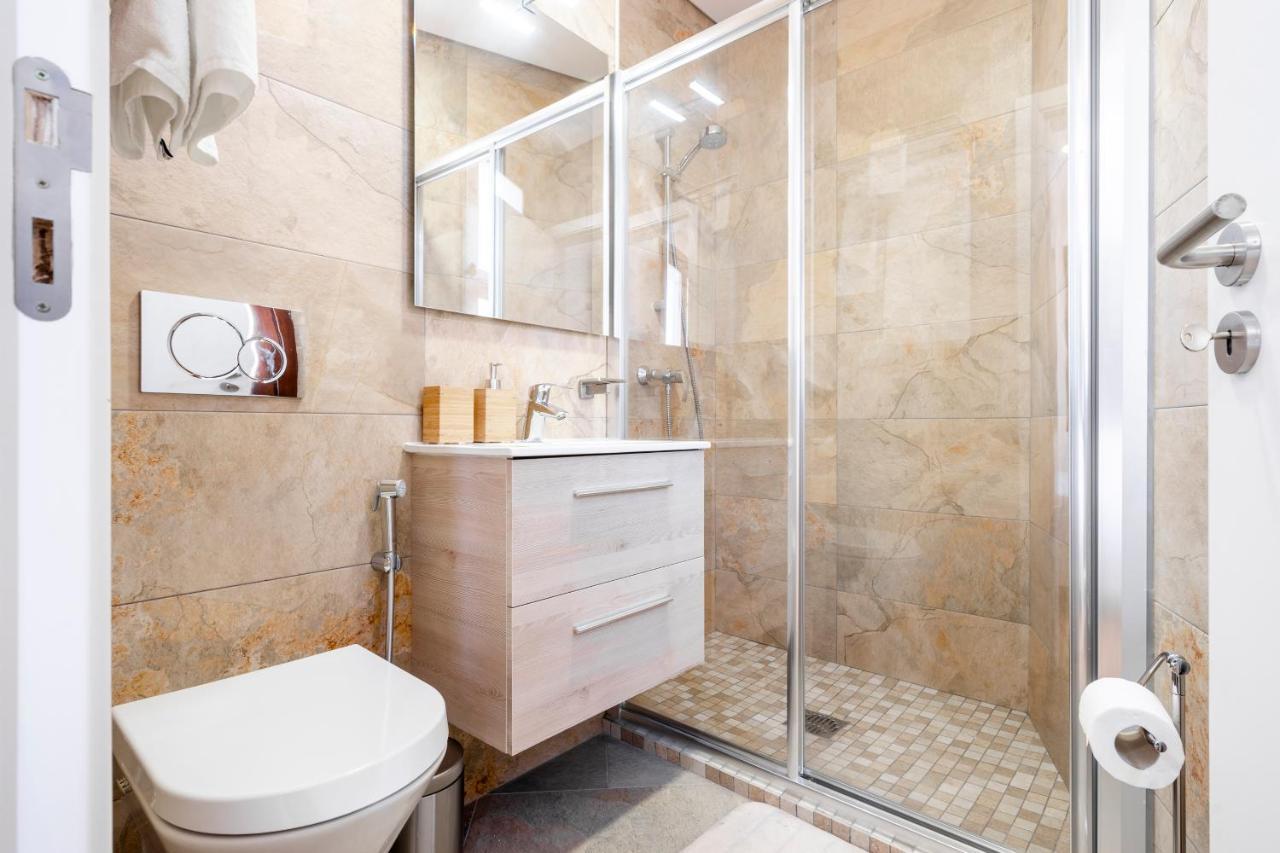 Apartamento 1º De Maio تافيرا المظهر الخارجي الصورة