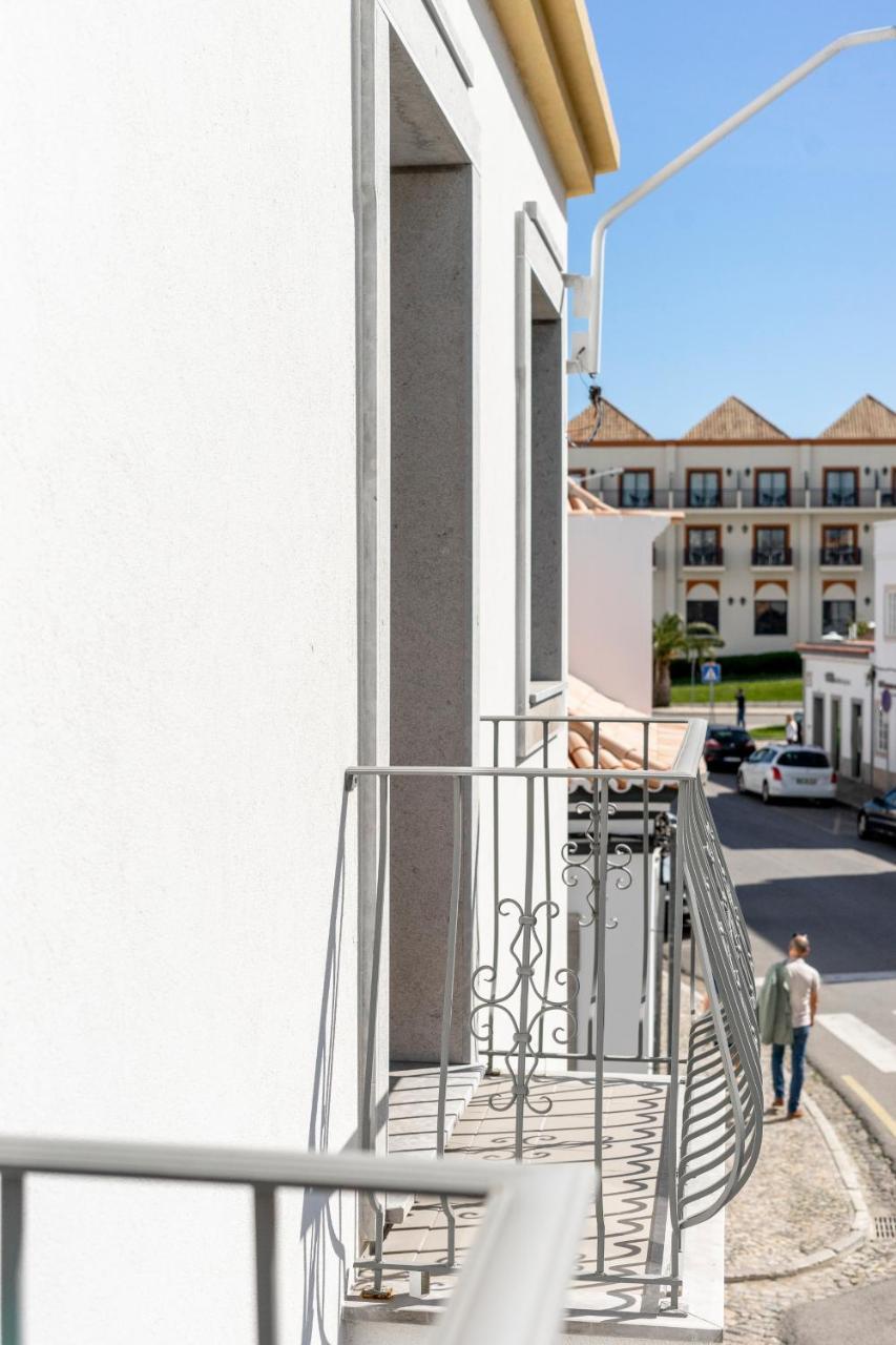 Apartamento 1º De Maio تافيرا المظهر الخارجي الصورة